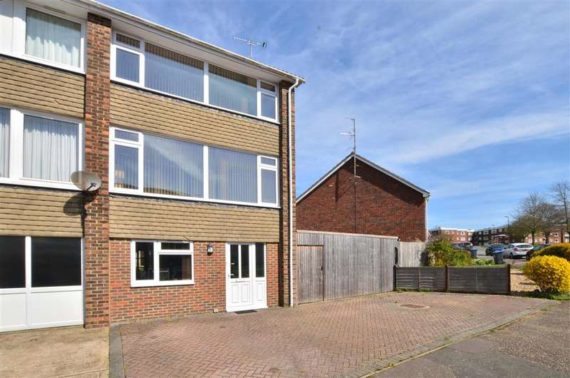 3 Bedroom Town House